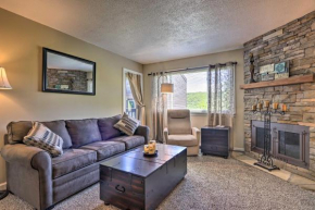 Condo with Pool and Grill Access about 4 Mi to Gatlinburg!